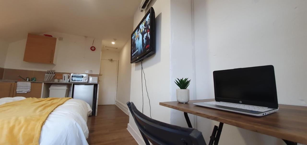 Fast Broadband, Budget Stay, Free Netflix. カーディフ エクステリア 写真